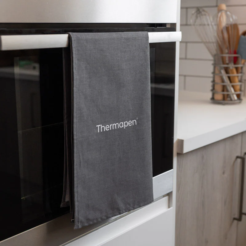 Cooking Temperature Chart Tea Towel - Image 3